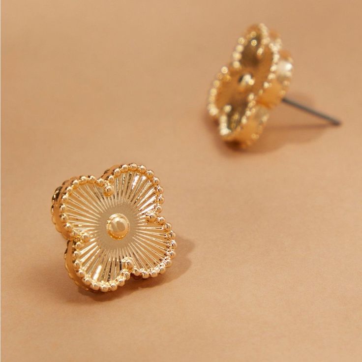 Golden Clover Earing