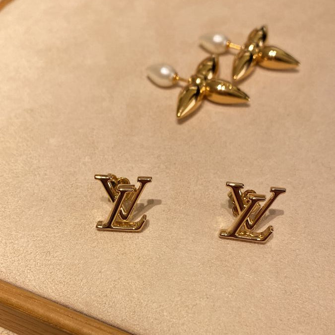 LV Earing