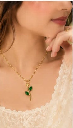 Elegant Green Leaf  Pendant Necklace for Women